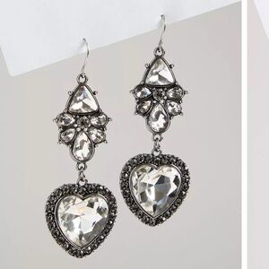 🩶 Torrid Rhinestone Heart Drop Earrings NWT